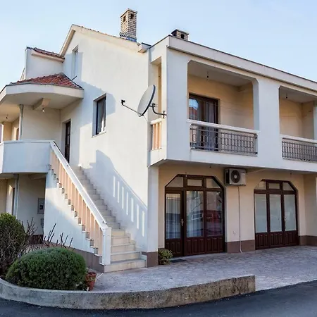 Apartment Jelena Joksic *